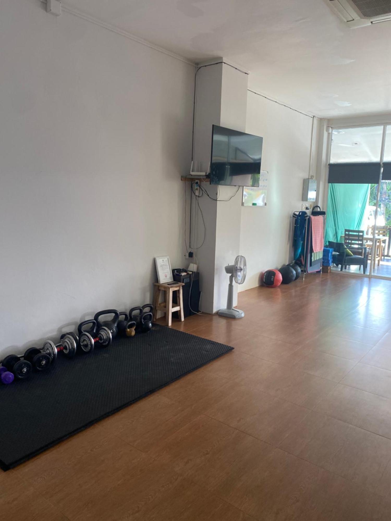English Owned Homestay And Yoga Chalong Exterior foto