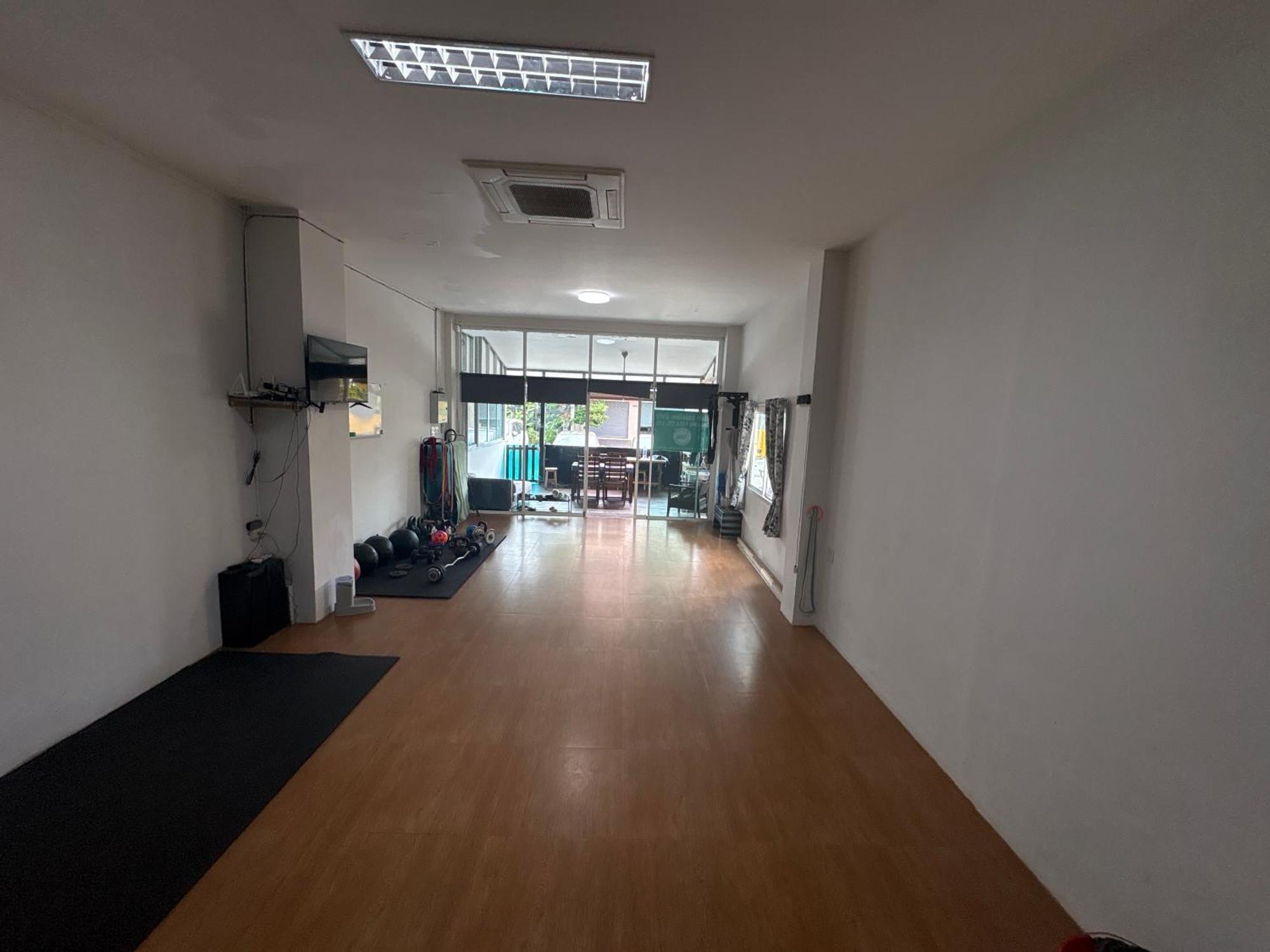 English Owned Homestay And Yoga Chalong Exterior foto